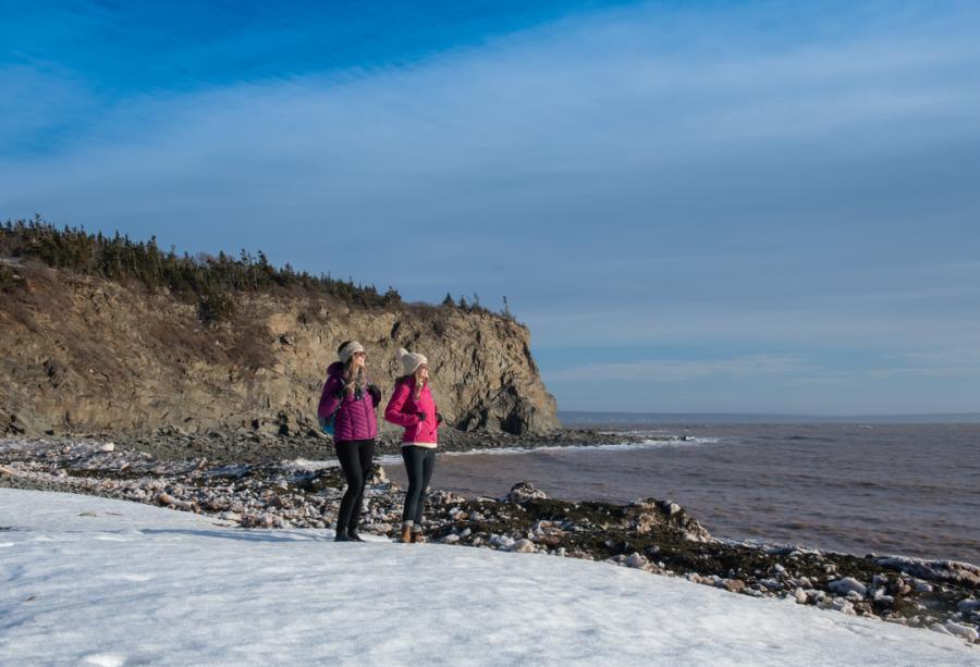 Winter hiking along the Bay of Fundy