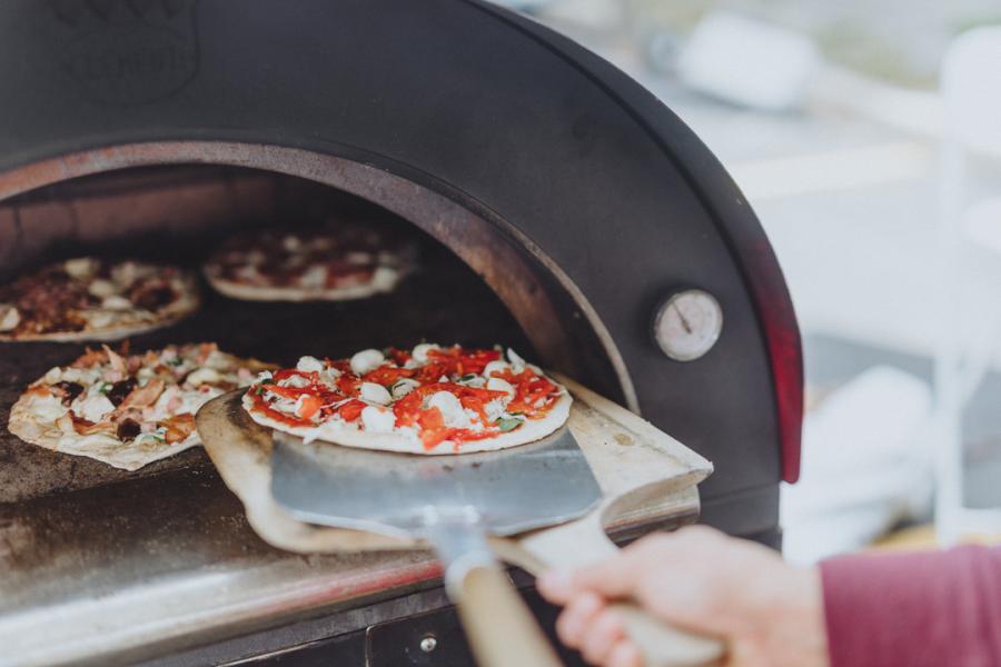 Drooling over Milda’s Wood Fired Pizza at the Boyce Farmers Market