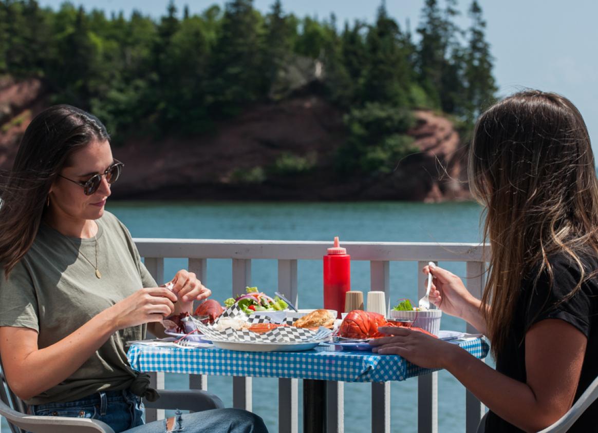 The-Caves-restaurant-St-Martins